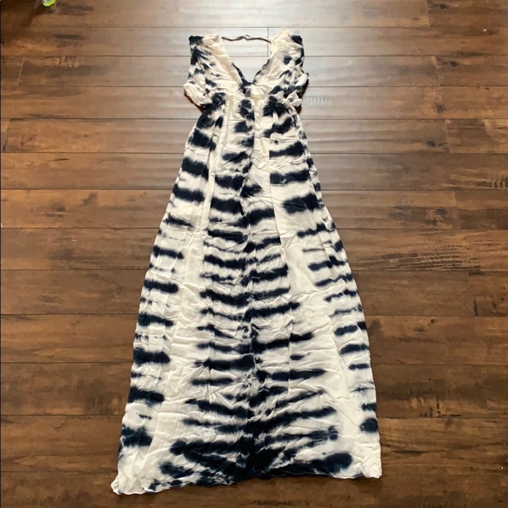 Tie dye double V maxi dress